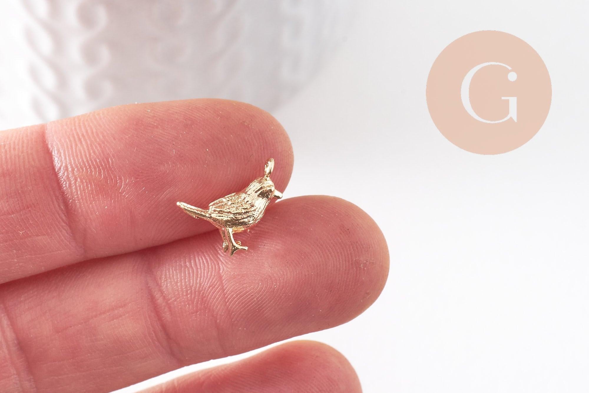 Pendentif oiseau laiton doré 18K 12.5mm, pendentif doré 18K création bijou animal, x2 (G10046)