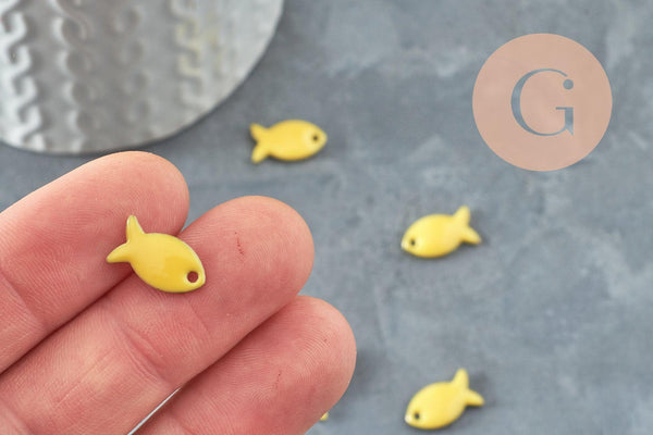 Pendentif poisson laiton brut émail jaune 13.5mm, x2 (G10129)