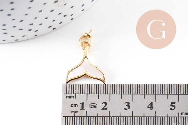 Pendentif queue de poisson acrylique blanc nacré laiton doré 18K 21mm, x1 (G10085)