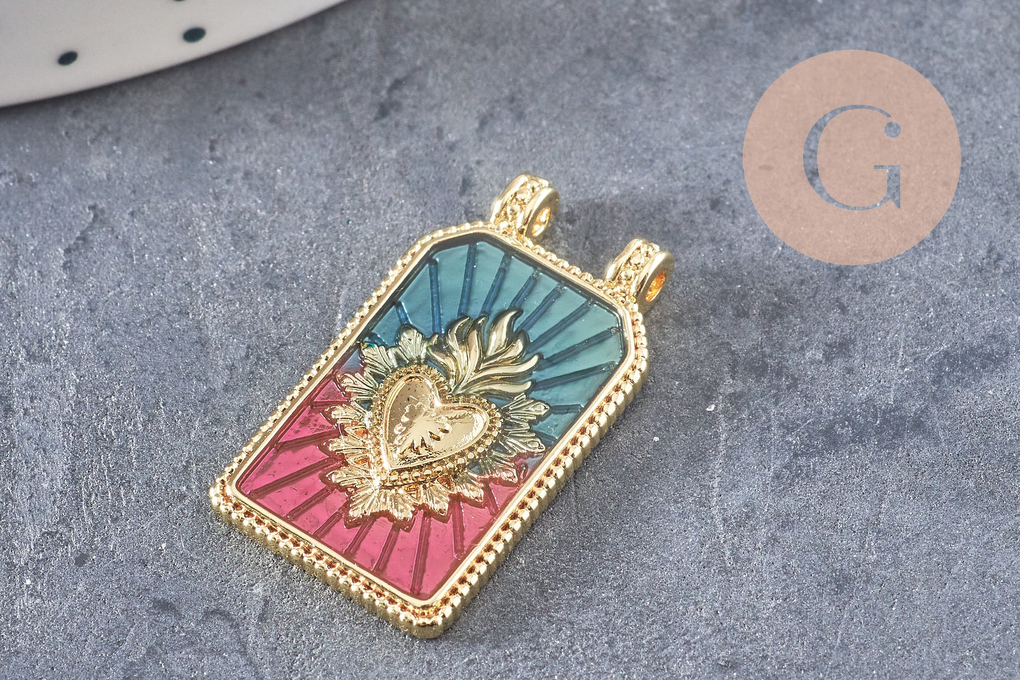 Pendentif rectangle émaillé coeur sacré laiton 18K 26.5mm, x1 (G10944)