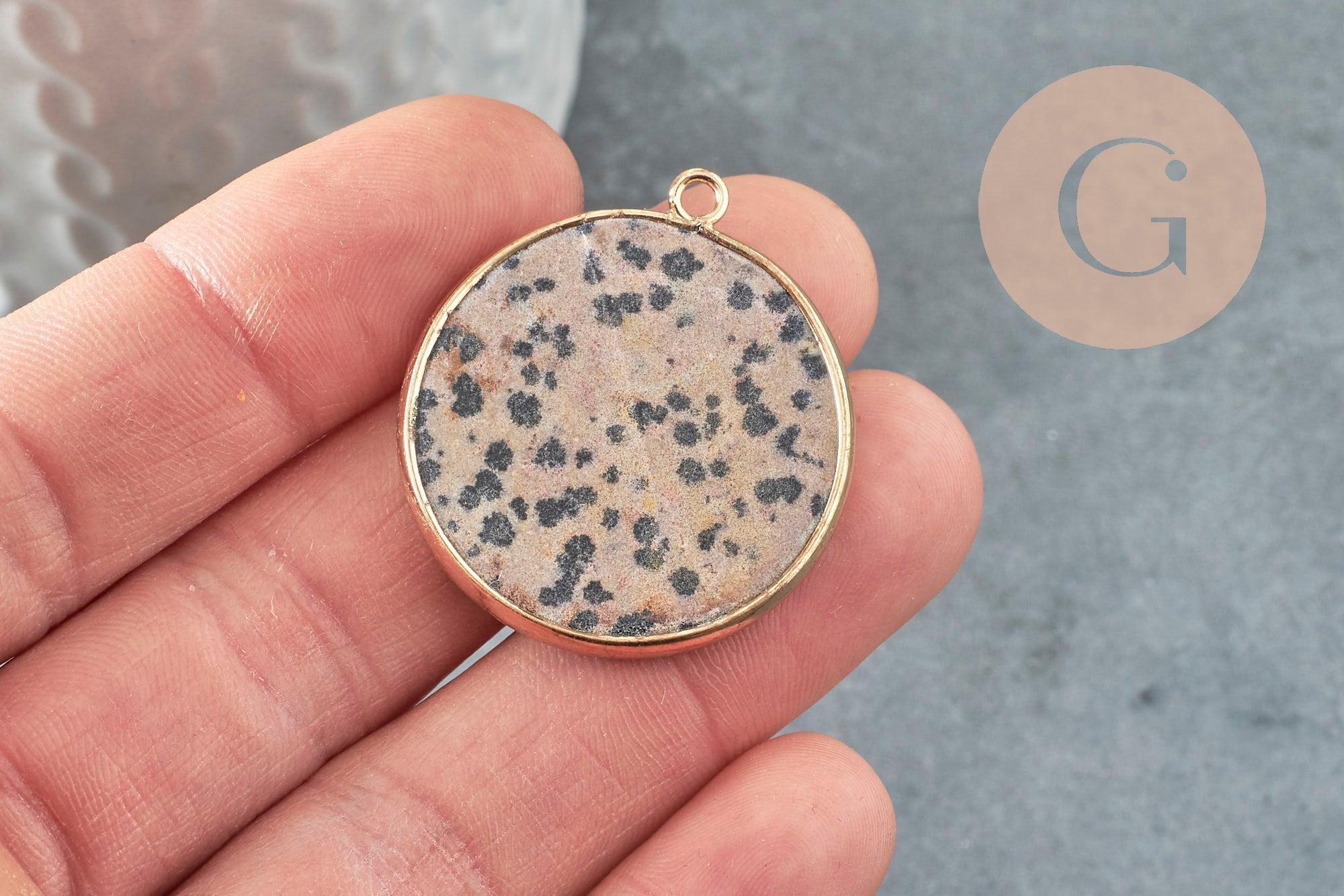 Pendentif ronc jaspe dalmatien naturel laiton doré 36mm, x1 (G2814)