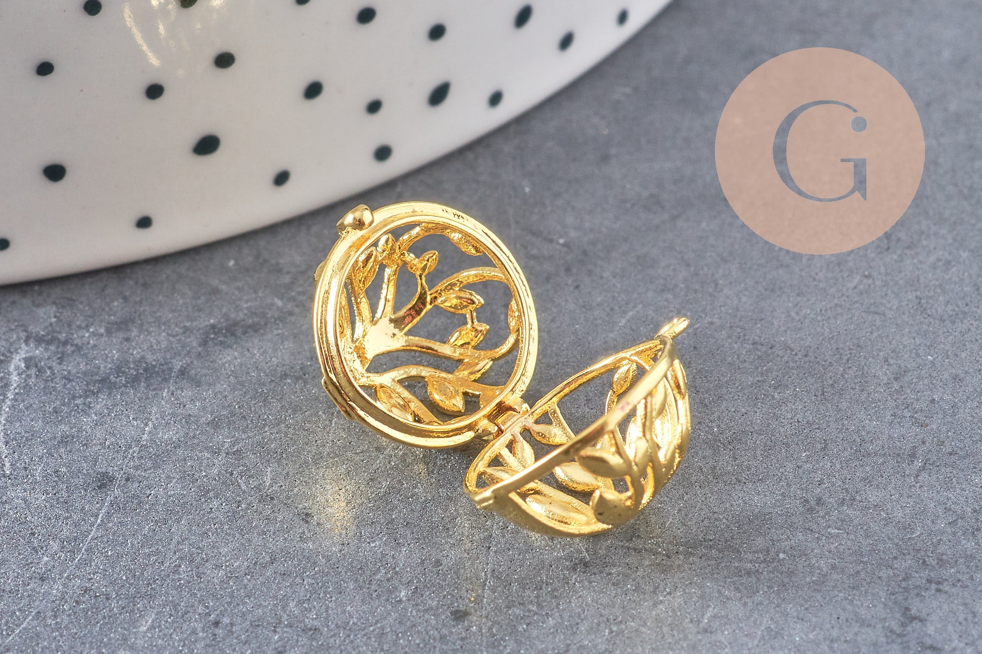Pendentif rond Bola harmonie carillon laiton doré arbre de vie 17mm (DIAMETRE INTERIEUR 12 MM) sans carillon, x1 (G5989)