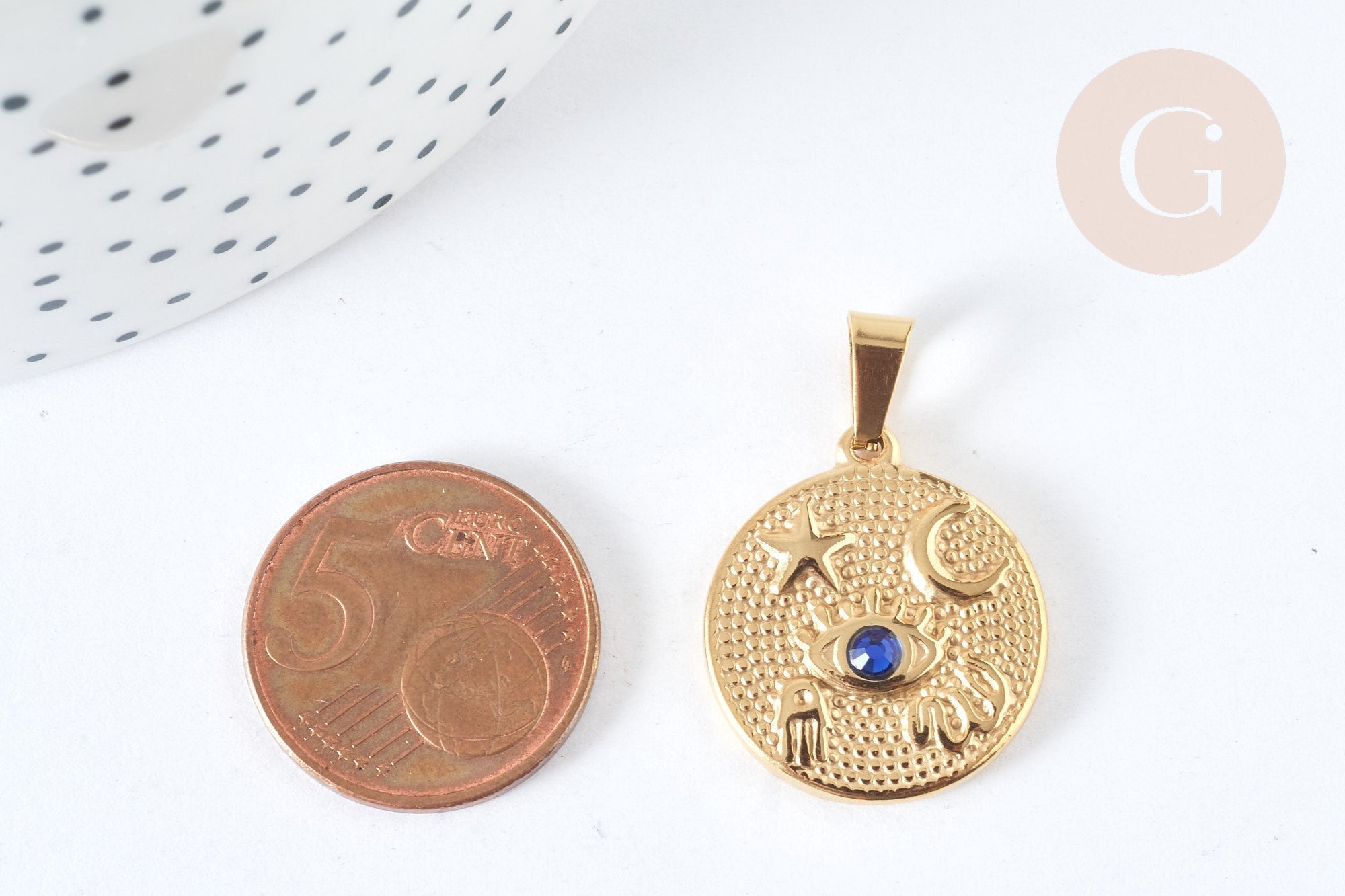 Pendentif rond acier 304 doré symboles chance strass bleu 23mm, création bijoux acier, x1 (G7499)