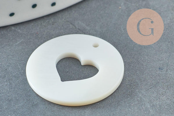 Pendentif rond coeur nacre blanche naturelle 25mm, x2 (G2187)