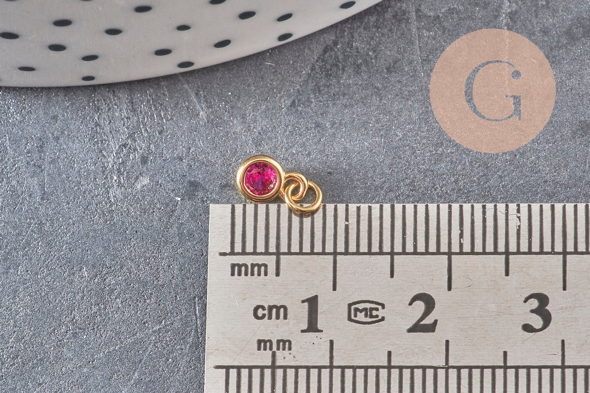 Pendentif rond doré 24 carats cristal multicolore,pendentif cristal doré ,6.5mm, x10 (G3323)