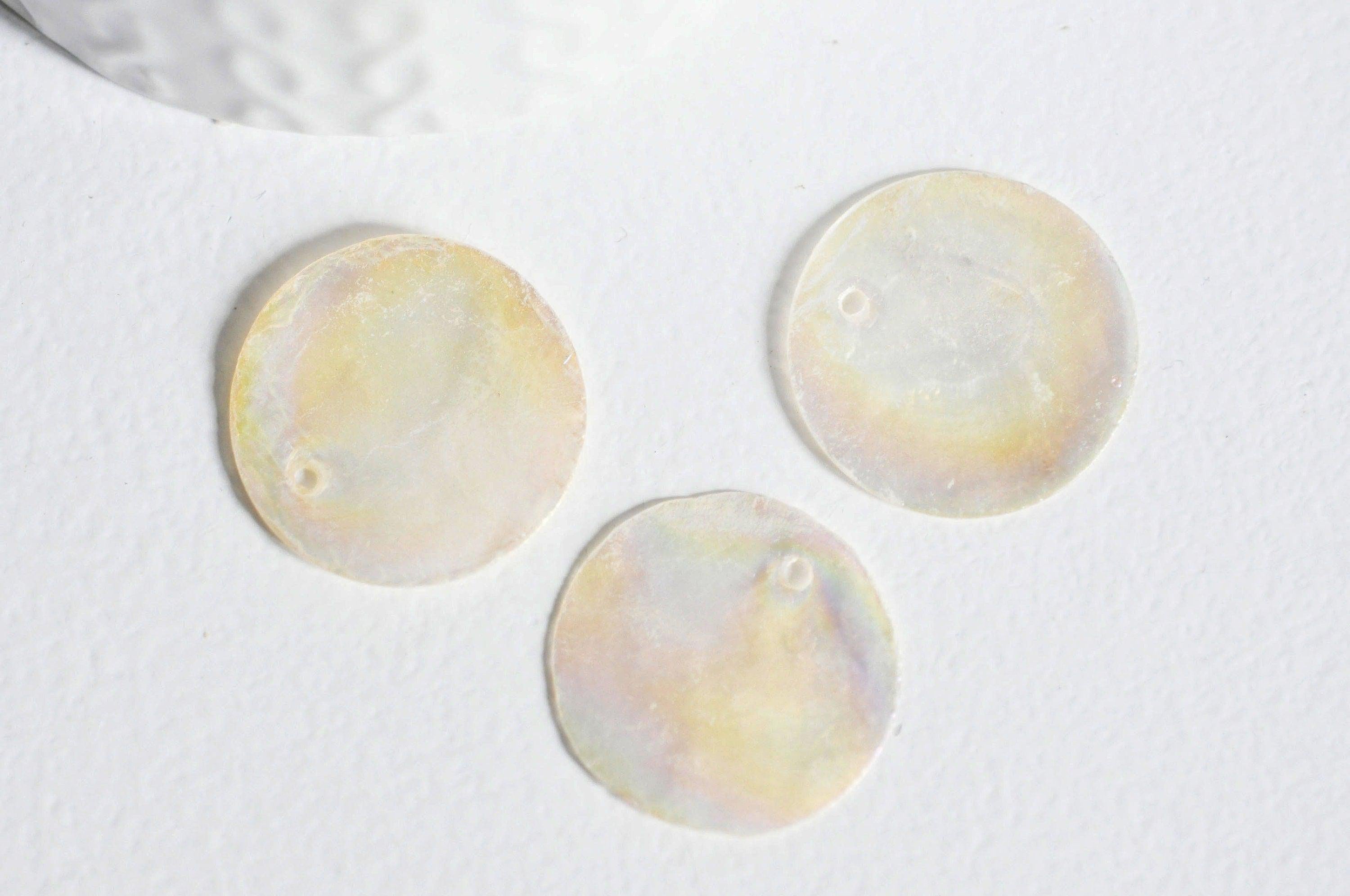 Pendentif rond nacre naturelle blanche irisé 25mm, x10 (G3010)