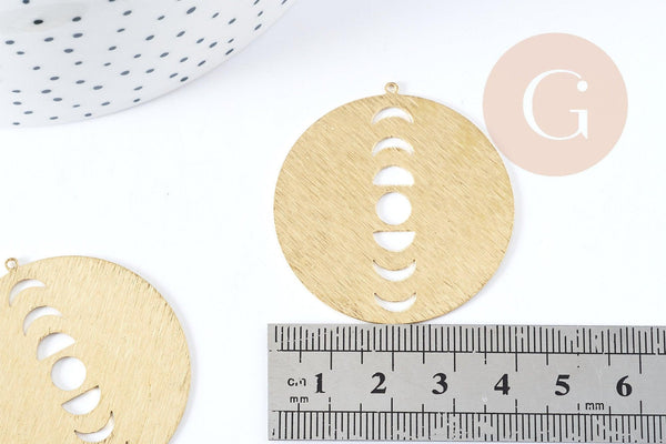Pendentif rond phases lune laiton brut brossé 42mm, x1 (G8824)