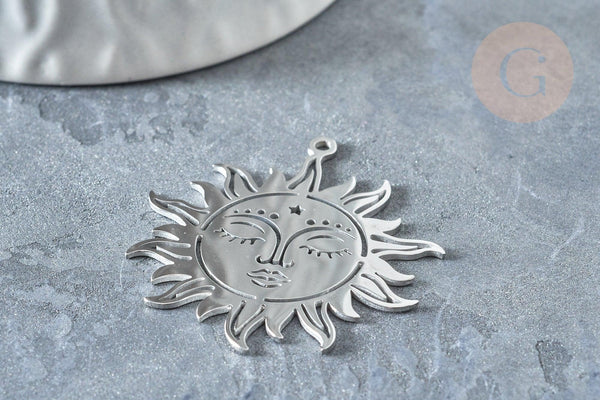 Pendentif soleil mystique argenté acier inoxydable 37.5mm, acier inoxydable platine, x1 G7655