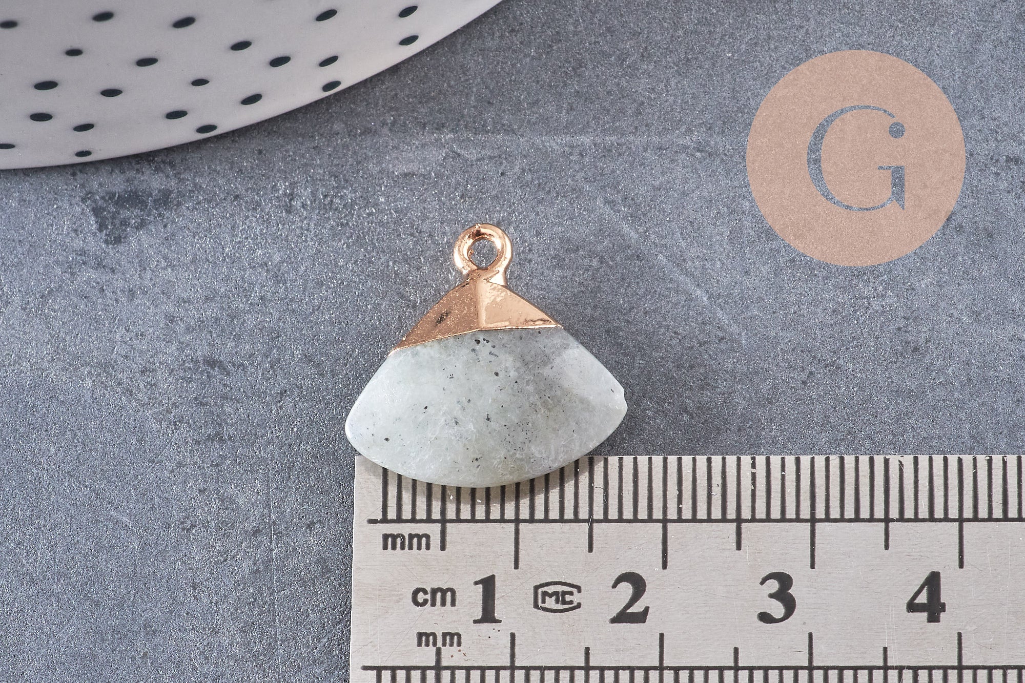 Pendentif triangle labradorite ,pendentif bijoux, pendentif pierre, labradorite naturel,pendentif labradorite,20mm, x1, G2648