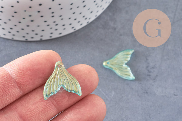 Pendentif verre turquoise queue de poisson 19x19.5mm, x10 (G6290)