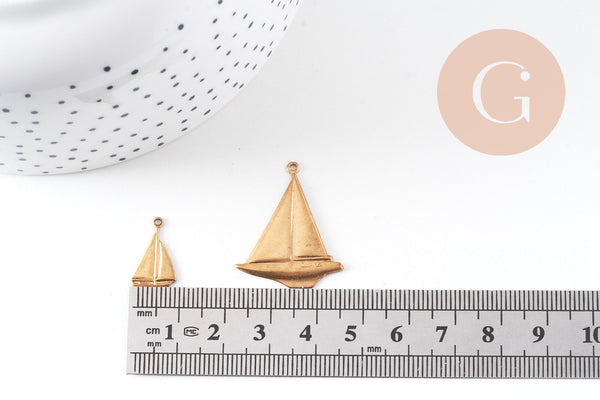 Pendentif voilier en laiton taille petit ou moyen, x1, G7520