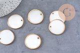 Pendentifs dorés ronds coquillage naturel en nacre blanche 30mm, création bijoux coquillage x2 (G1843)