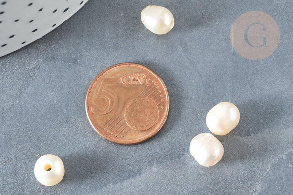 Perle naturelle d'eau douce blanche ovale 7-10mm Trou large, x1 (G7362)