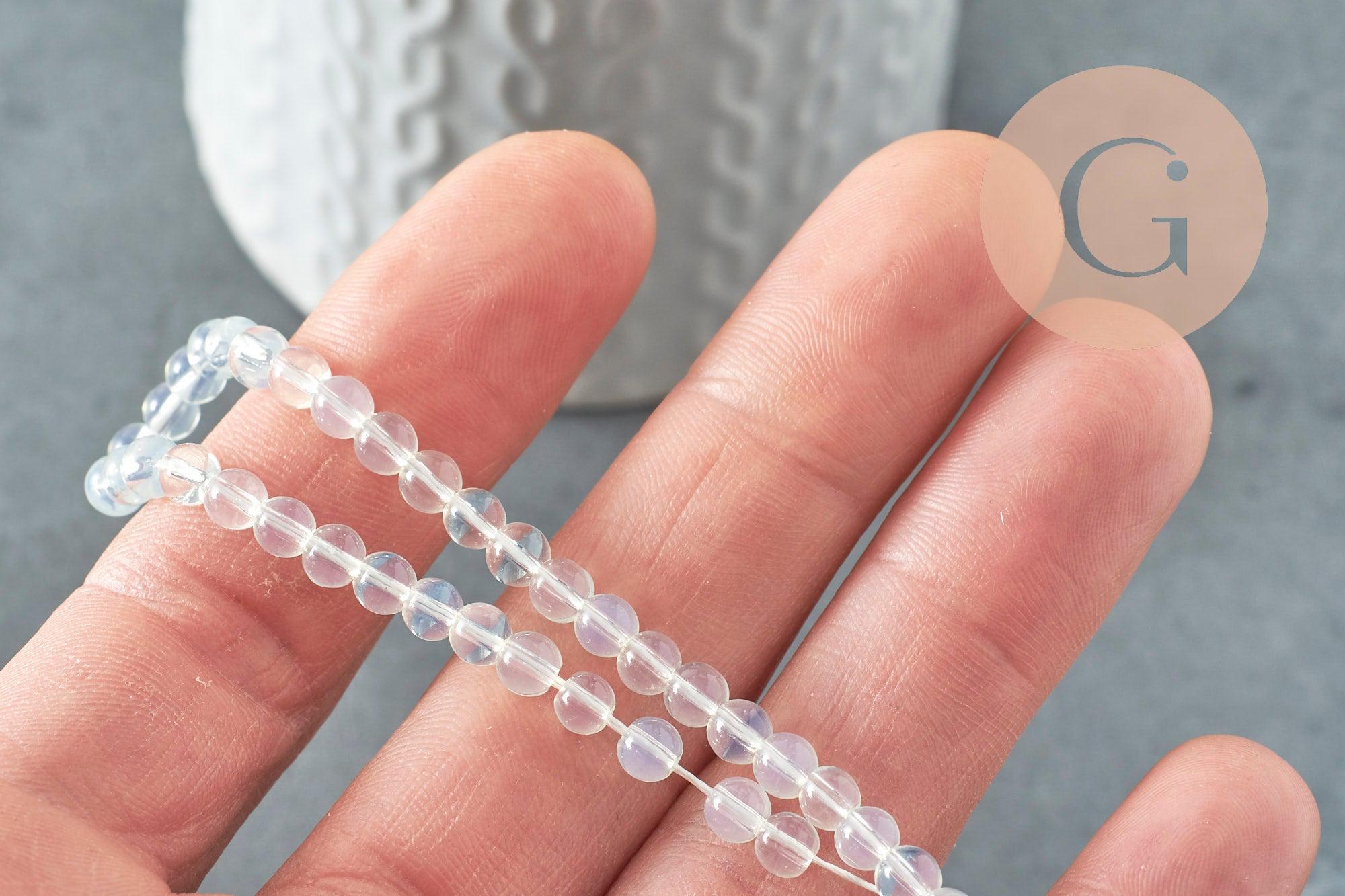 Perle opalite blanche ronde percée 4mm, 1x fil de 39.8cm (G8422)