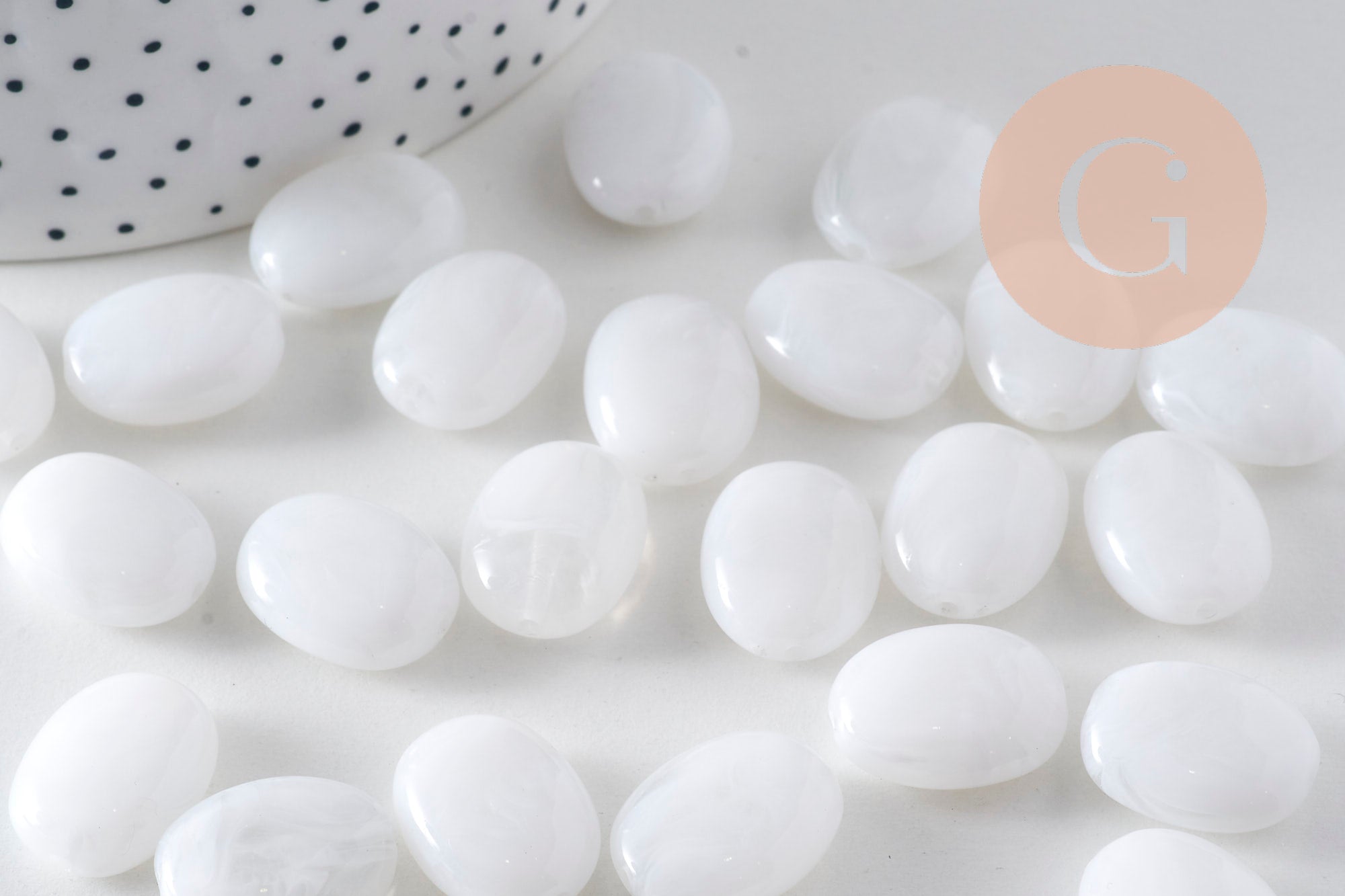 Perle ovale plate acrylique imitation pierre 19x15mm, x10 (G10489)