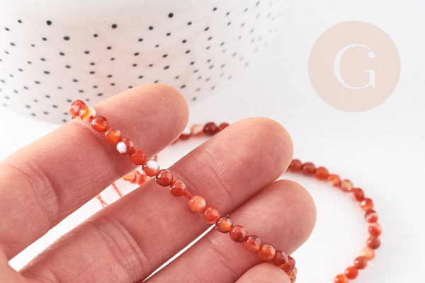 Perle ronde agate naturelle orange facettée 4mm, x1 fil de 35cm (G4481)