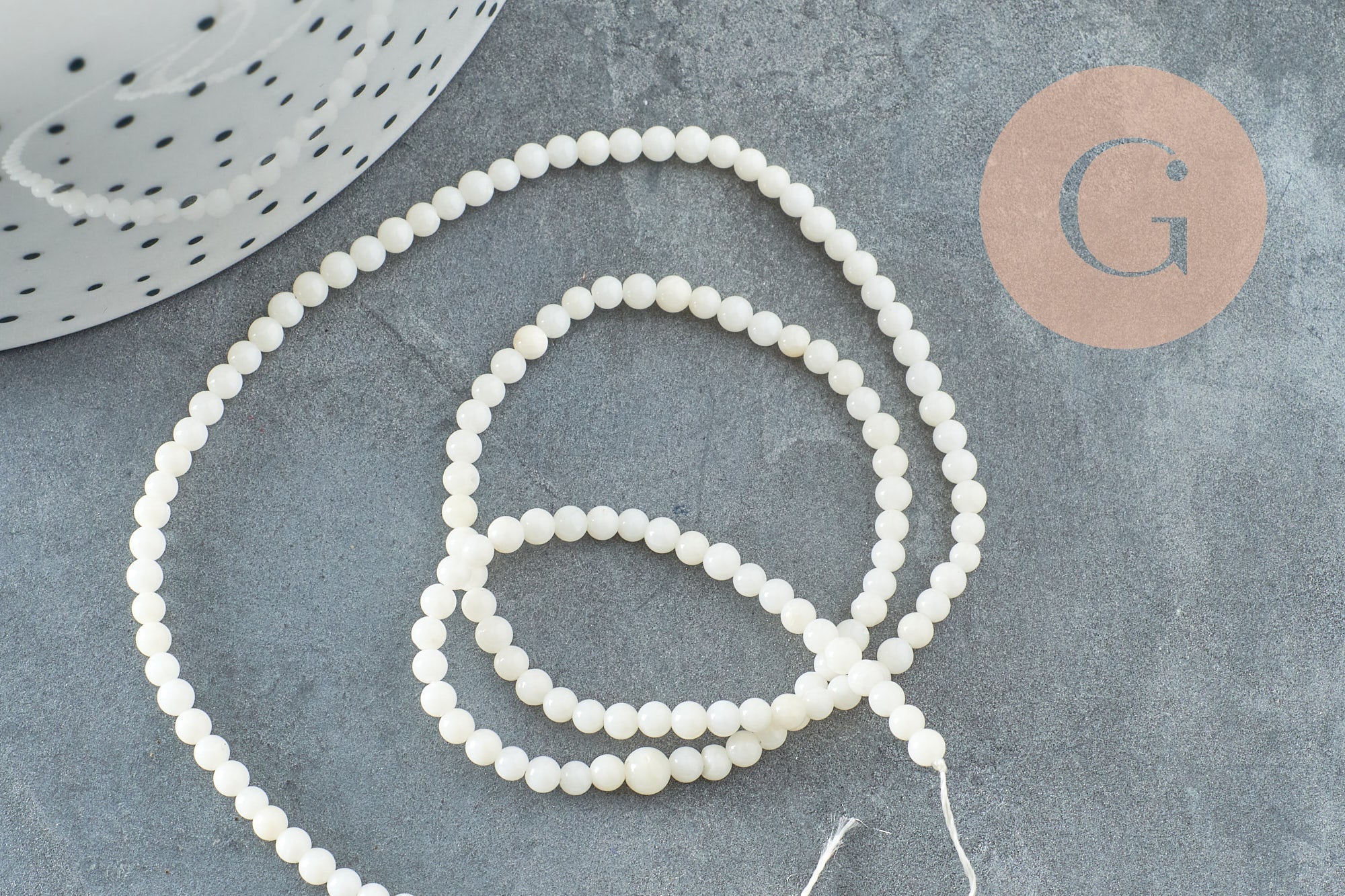 Perle ronde bambou de mer blanc,perle imitation corail fabrication bijoux en bambou de mer naturel, fil de 40cm ,3mm, x1 (G4153)