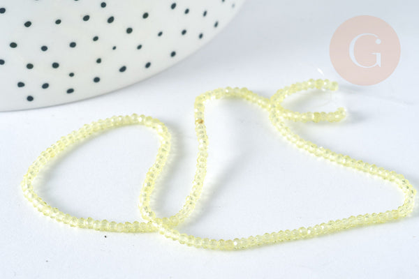 Perle ronde verre facettée transparente jaune clair, 2~2,5mm, fil de 37cm, x1 (G7335)