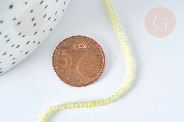 Perle ronde verre facettée transparente jaune clair, 2~2,5mm, fil de 37cm, x1 (G7335)