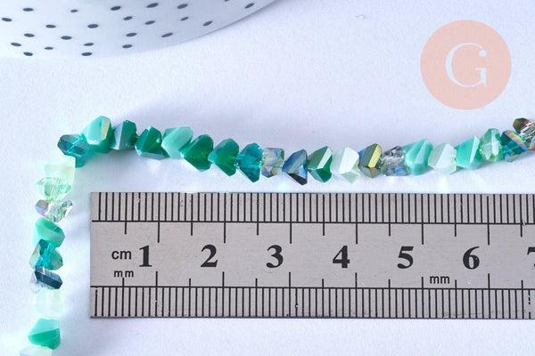 Perle triangle cristal bleu 6x3.5mm, perles bijoux, perle triangle cristal ,Perle verre facette, fil de 33cm, X1 (G6678)