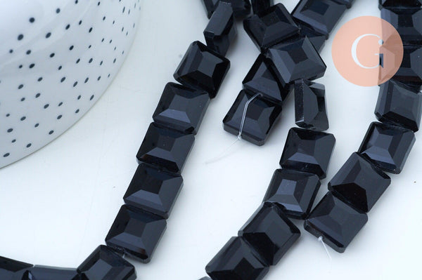 Perle verre carré noir opaque facetté 13mm, perles verre, verre bleu, fil de 20 perles, x1 (G6065)