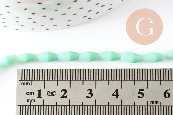 Perles Losange verre opaque facettée vert foncé 8x4mm, perle verre verte, cristal, fil de 58cm x1 (G7870)