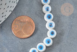 Perles Rondes plates porcelaine blanche mauvais œil bleu 8x5mm, bijou céramique, x10 (G8007)
