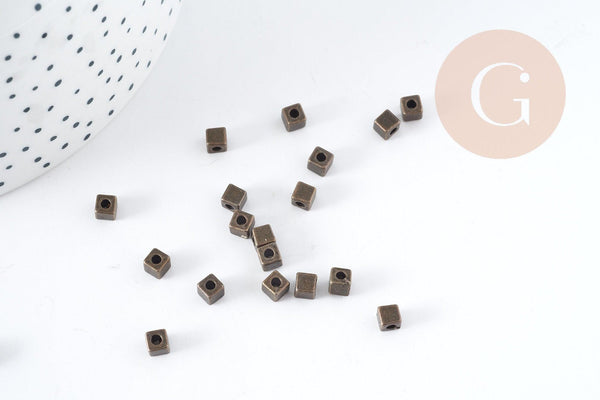 Perles carré cube zamac bronze 4mm, x20 (G9110)