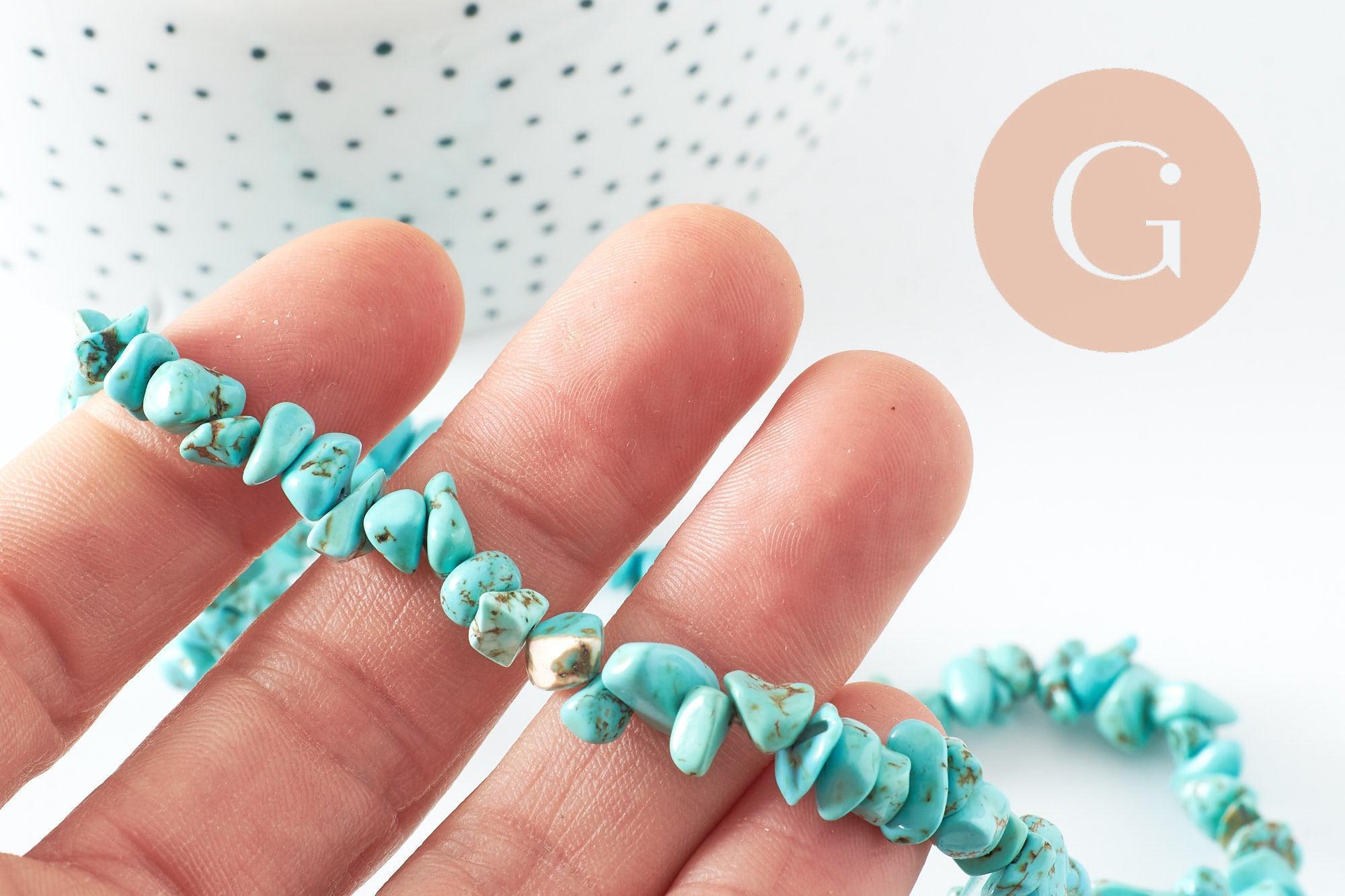 Perles chips howlite turquoise de synthèse 5-8mm, x1 fil 85cm (G3013)