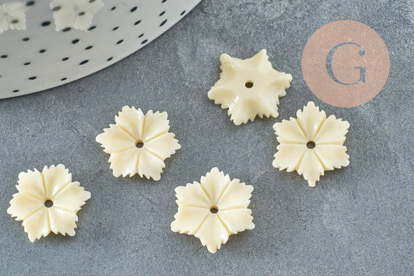 Perles fleur résine blanche écru,une perle fleur DIY ,16mm, x5 (G4999)