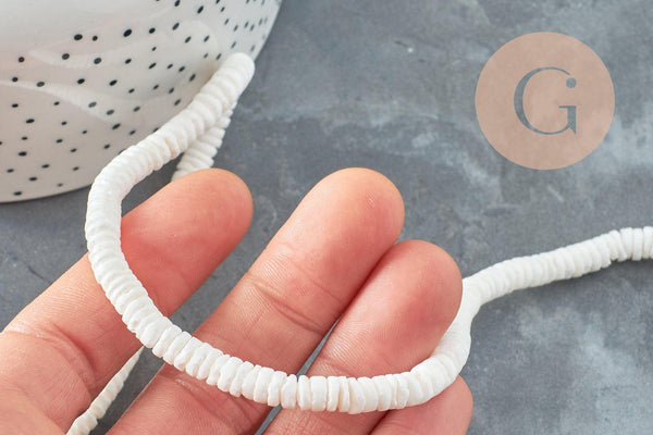 Perles heishi coquillage naturel blanc 5.5-6mm x1 fil de 60cm (G0191)