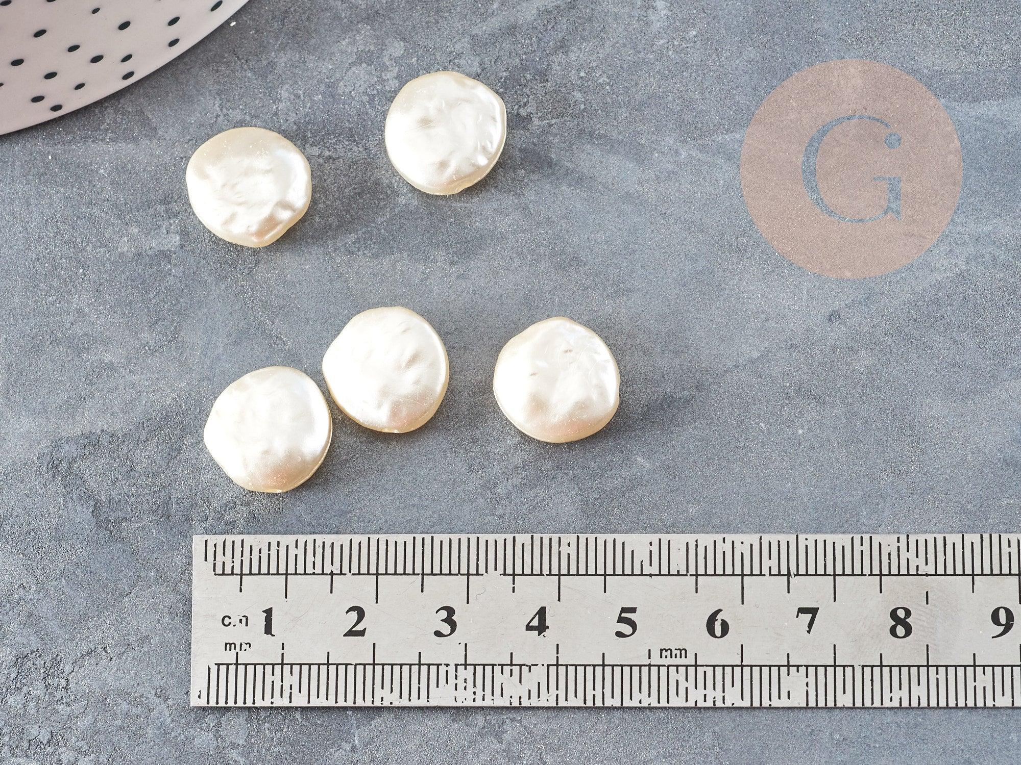 Perles plates acrylique imitation perle eau douce beige 14.5mm, x5 (G9028)
