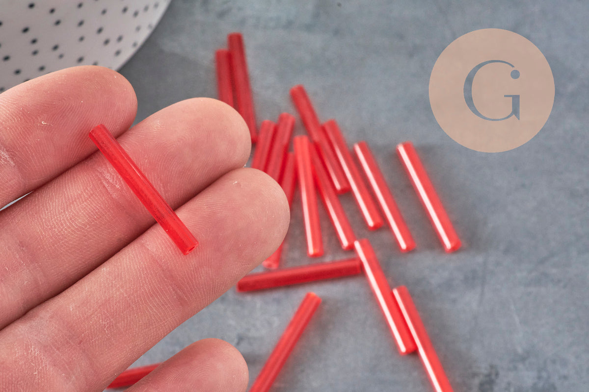 Cuentas de semillas de tubo, cuentas de semillas rojas, vidrio rojo, tubo largo, cuenta de tubo rojo, 28 mm, x 10 g G4390