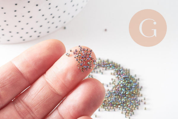 Perles rocailles miyuki noir irisé, Perles de rocaille japonaise Dark Line Peridot ,perle rocaille perlage,15/0, 1.5mm, Sachet 10g (G3955)