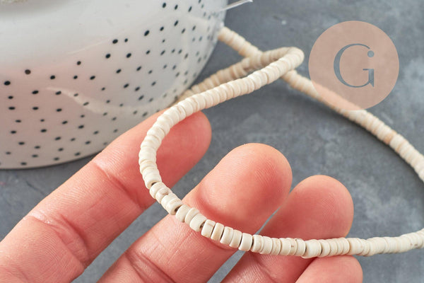 Perles rondelles howlite de synthèse blanche, x1 fil de 39cm (G0827)