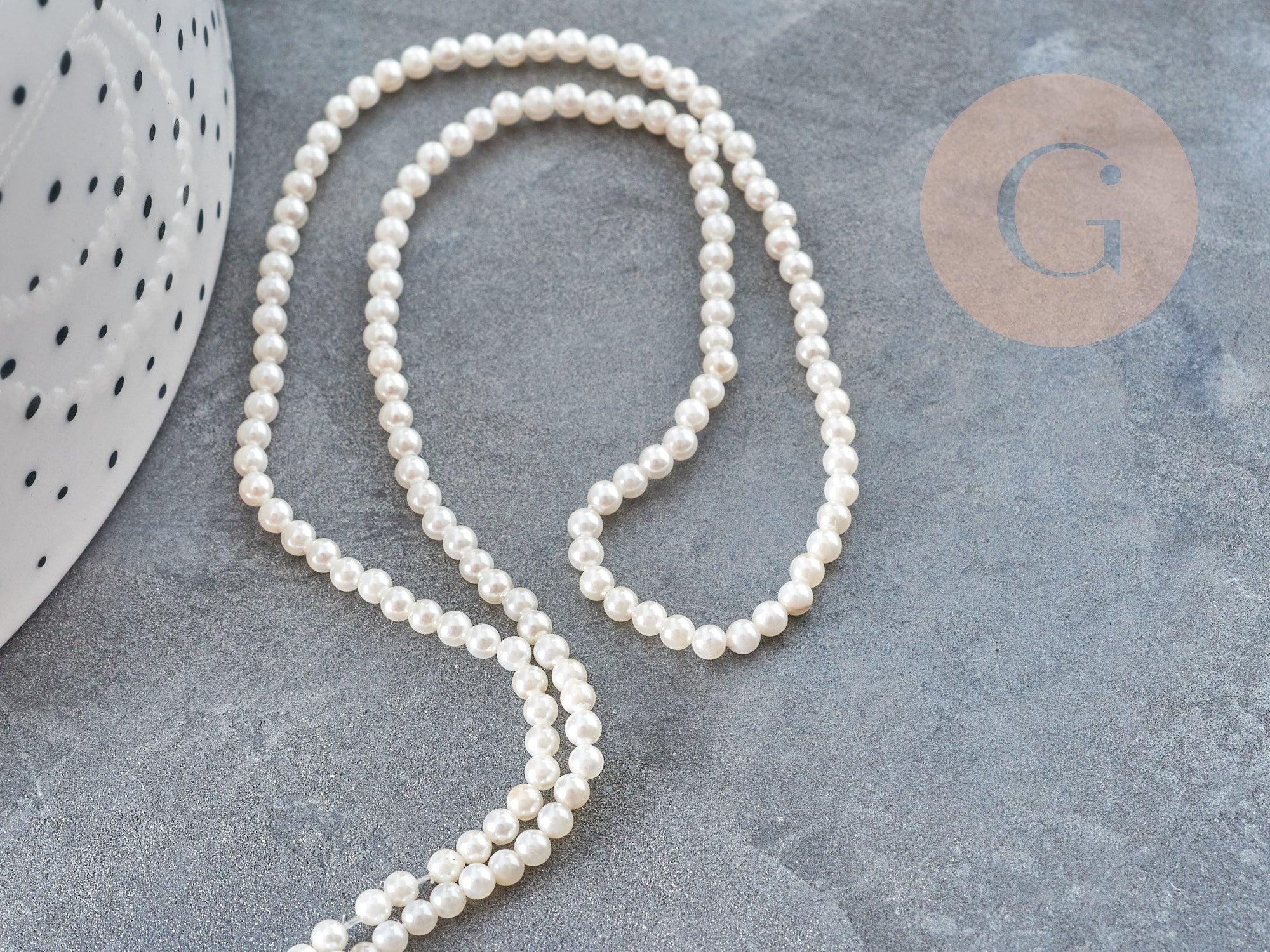 Perles rondes nacre blanche naturelle 2.5mm, x1 fil de 42cm (G9031)
