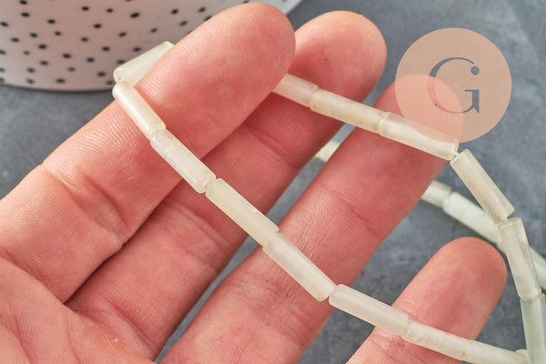 Perles tube jade naturel vert très clair, création bijoux perle pierre naturel,13mm, fil de 30 perles x1 (G4160)