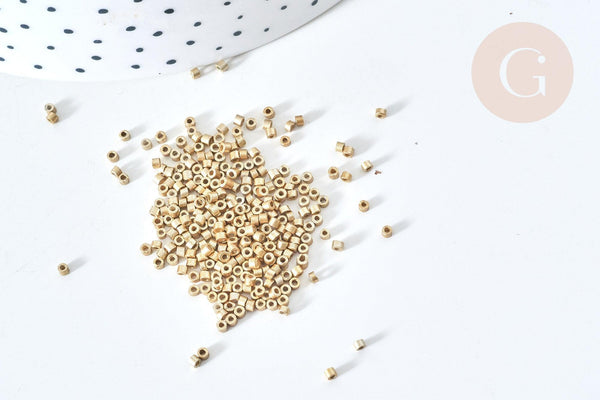 Perles tube or clair mat façon Delica miyuki, x1 sachet de 8g (G7762)