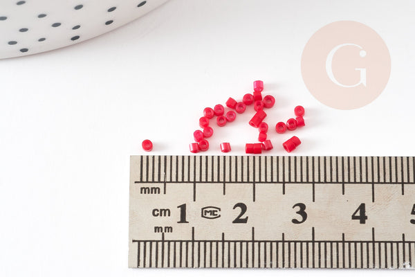 Perles tube rouge rose opaque façon Delica miyuki 1.5-2mm, x1 sachet de 8gr (G9166)
