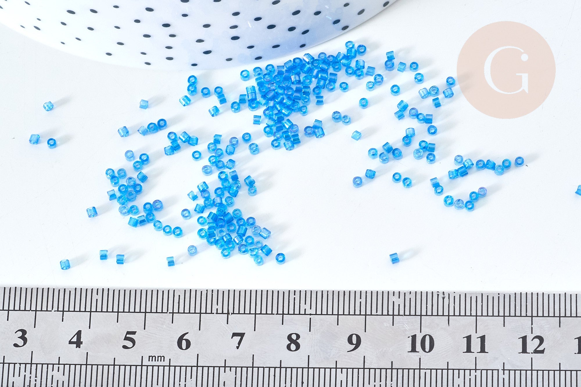 Perles tube verre bleu irisé transparent façon Delica miyuki, x1 sachet de 8g (G7782)