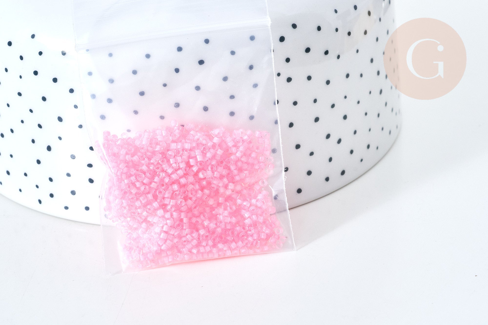 Perles tube verre rose transparent façon Delica miyuki, x1 sachet de 8g (G7768)