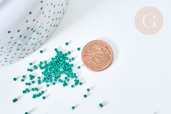 Perles tube verre vert façon Delica miyuki, x1 sachet de 8g (G7780)