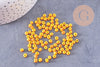 Petite perle rocaille verre rayé jaune rouge 3x4.5mm, x10 Gr (G10683)