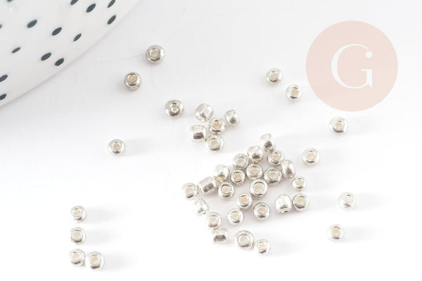 Petite perles rocaille argent brillant métallisé 2mm, x 10gr (G2401)