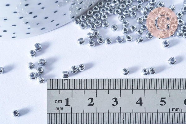 Petites perles rocaille argent brillant 3mm, x10gr (G6724)