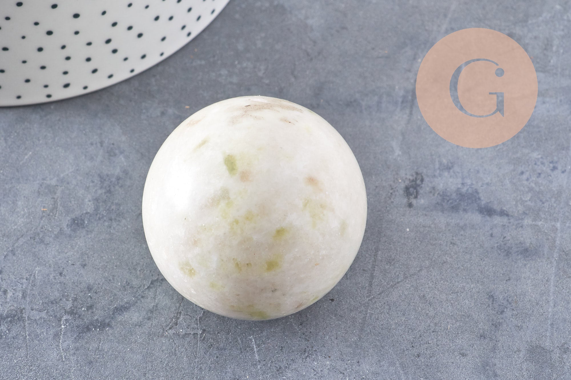 Pierre boule jade jaune naturel 47-50mm, pierre lithotthérapie décoration de la maison, x1 (G6705)