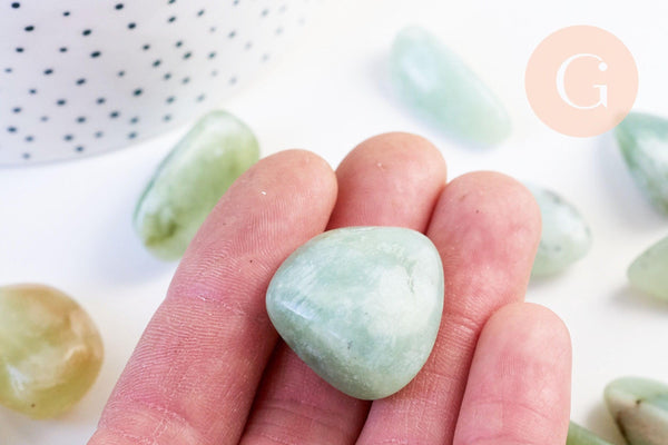 Pierre jade naturel roulé 15-32mm, pierre naturelle, litotherapie, sodalite naturelle, x20gr (G5783)