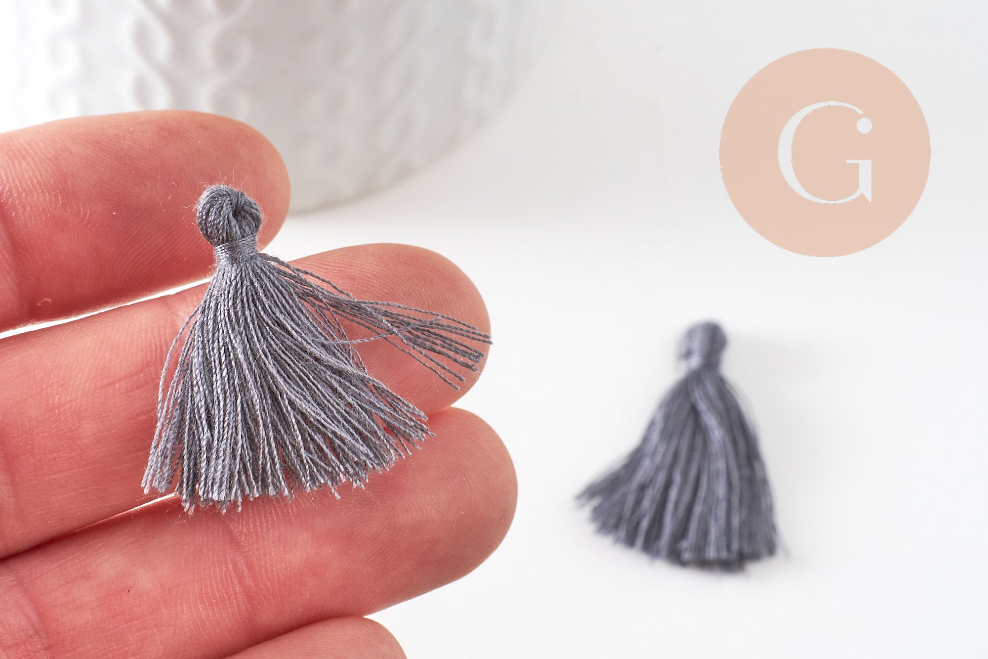 Pompon gris foncé coton,décoration pompon,accessoire coton, coton gris,25-31mm, x5 G1668