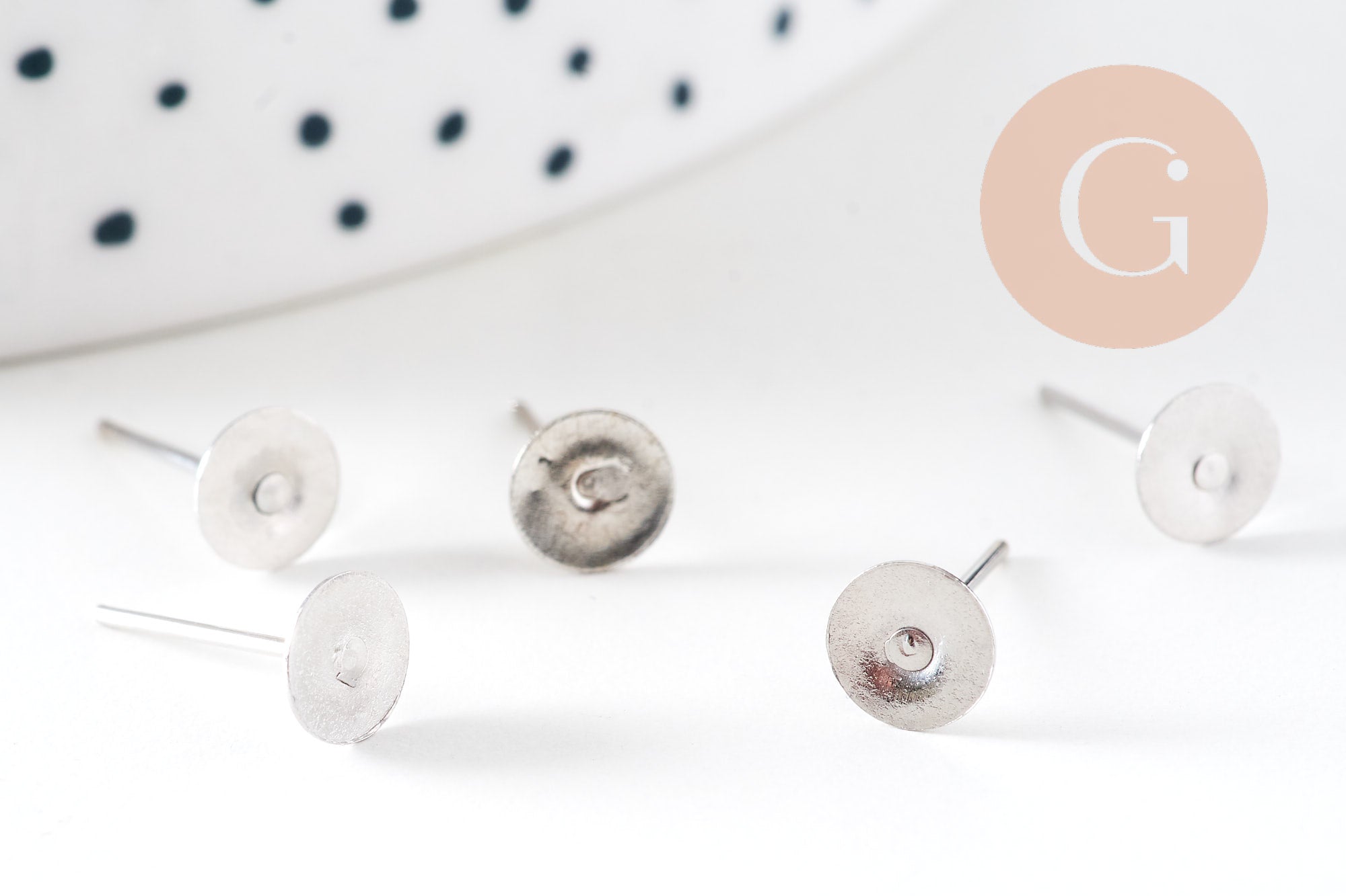 Puces oreille acier avec plateau 6mm, x20 (G2312)