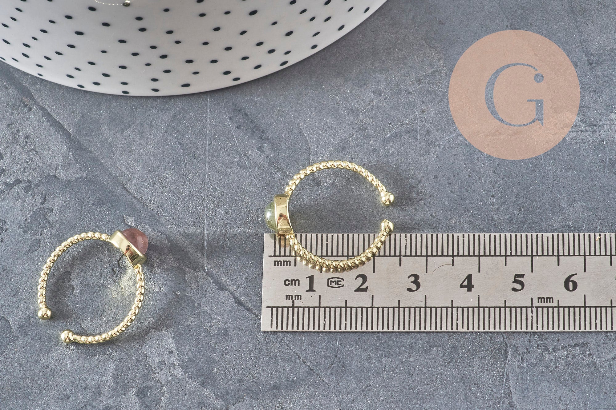 Adjustable twisted brass ring, gold-plated, natural stone cabochon 20mm, x1 (G4238)